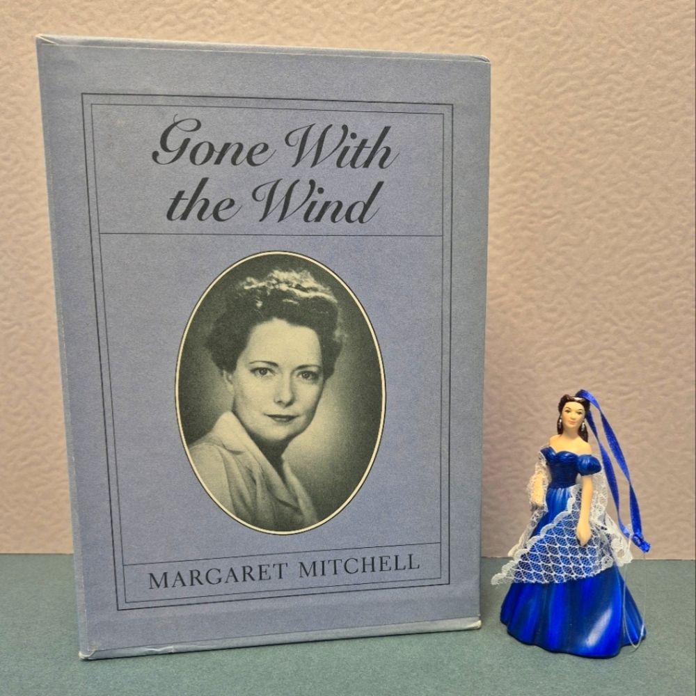 'Gone With the Wind' 50th Anniversary Book with Scarlett Figurine